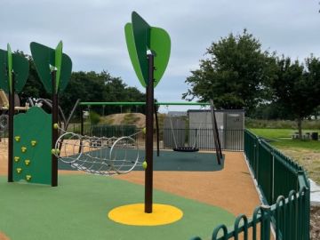 Sur ce chantier de Milizac notre équipe est intervenue sur plusieurs étapes clés 🔨 :

✅ Terrassements
✅ Réseaux
✅ Bordurations
✅ Empierrement de structure
✅...
