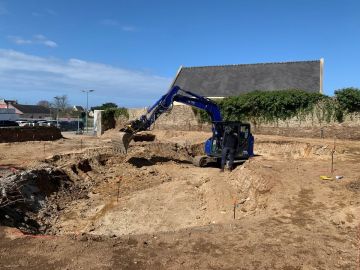 Retour en images sur les travaux de construction d’un espace de glisse urbaine situé place de la mairie à Lampaul-Plouarzel ! 📸 
Un bel aménagement sportif...